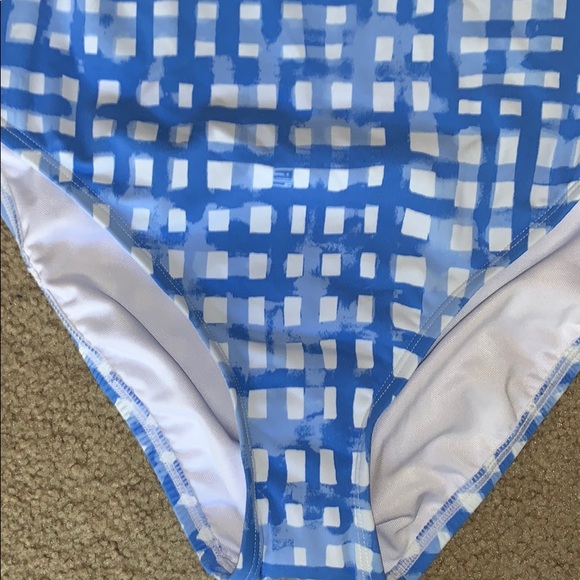 NWT Lilly Pulitzer Feelin Beachy Fiesta One Piece - Picture 2 of 5